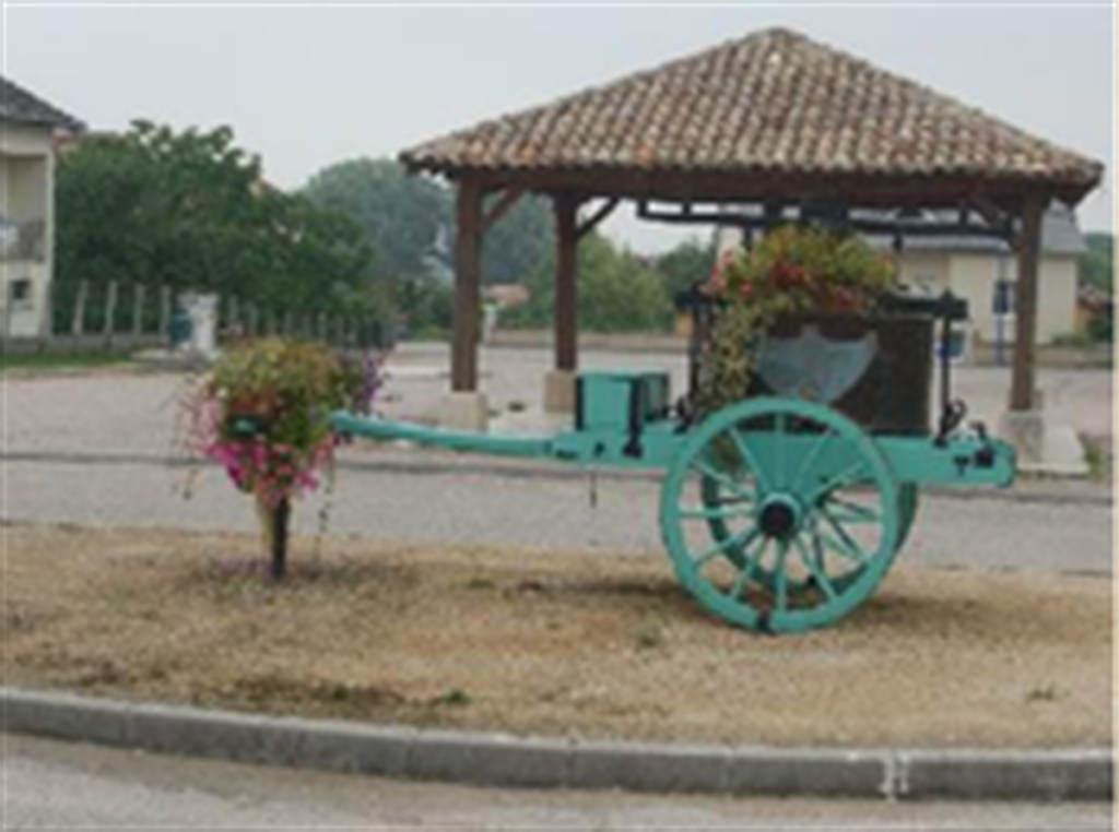 AIRE DE CAMPING CAR – BRULEY