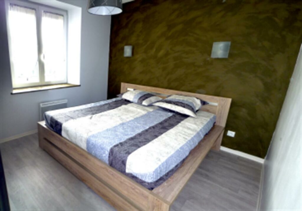 CHAMBRES L ESCALE SAINT EVRE
